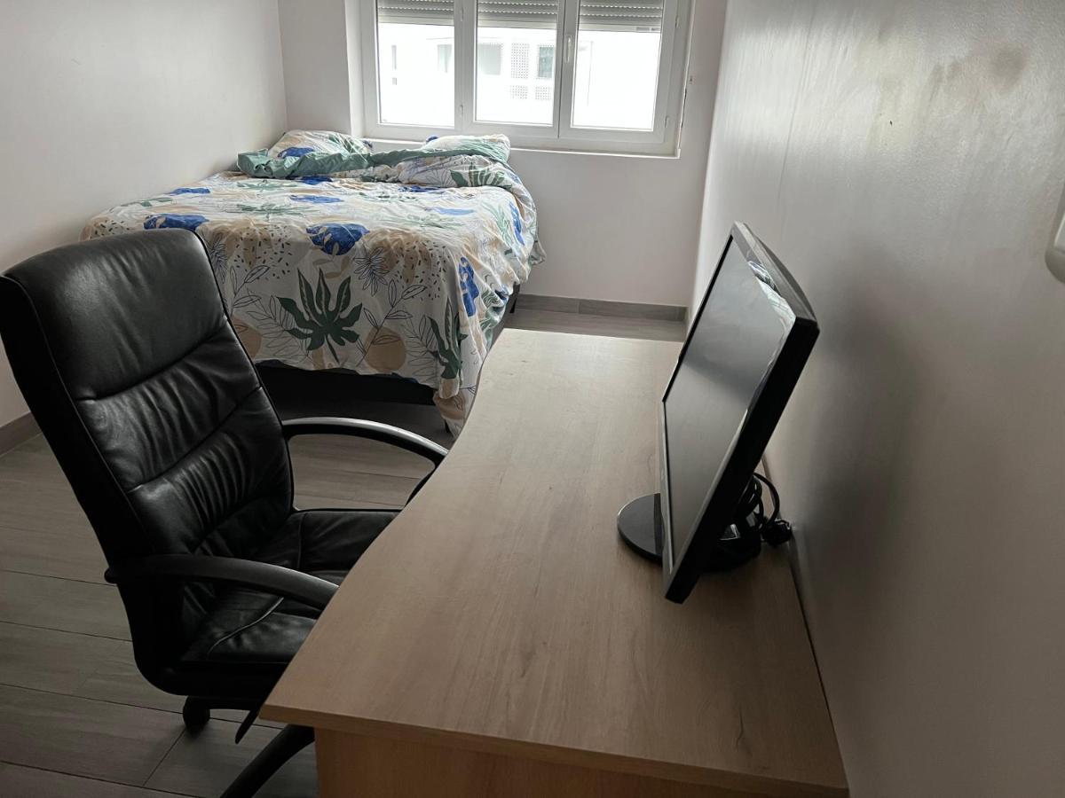 Apartment Pres De La Defense
